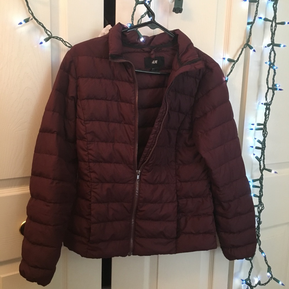 maroon puffy jacket